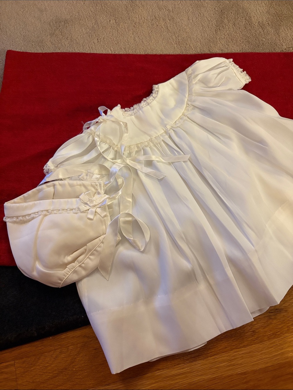 Vintage Baby Dress silky Ribbon tie hat trim dress over 60 years old 0-6 mths